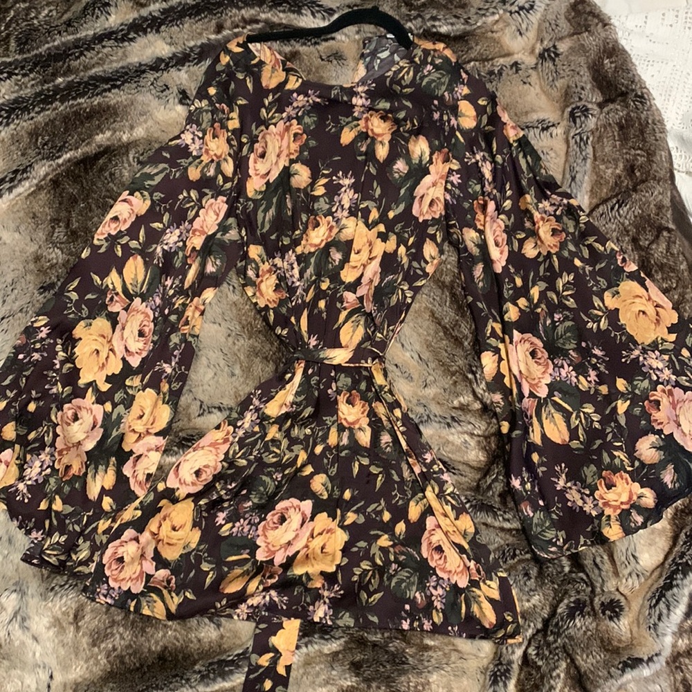 Bell sleeve floral dress